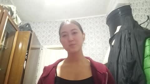 Snapshot of saraigilden chatting on 7, 11, 2025 Sara online show from 7, 11, 2025