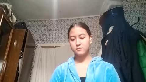 Snapshot of saraigilden chatting on 8, 11, 2025 Sara online show from 8, 11, 2025