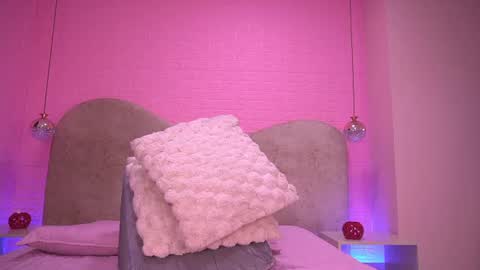 Snapshot of sarak_ chatting on 6, 8, 2026 Sara online show from 6, 8, 2026