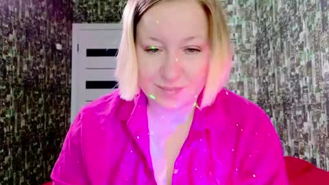Snapshot of sarakatherin chatting on 23, 4, 2026 Sara online show from 23, 4, 2026