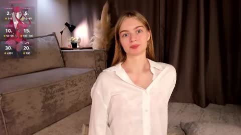 Snapshot of sarakinsly chatting on 27, 6, 2026 Rosie online show from 27, 6, 2026