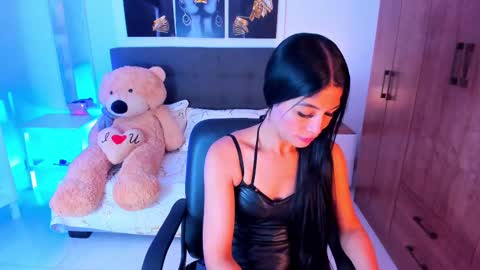 saralife69 online show from 4, 3, 2025