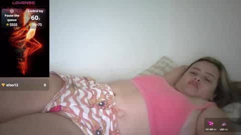 Snapshot of saramartinez100 chatting on 4, 2, 2025 sara martinez online show from 4, 2, 2025