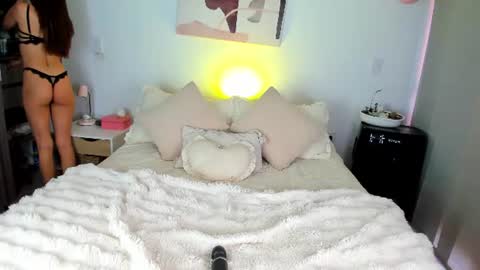 Snapshot of saramartinezz_ chatting on 20, 6, 2026 Sara Martinez online show from 20, 6, 2026