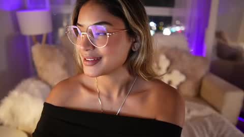 Sara online show from 4, 3, 2025