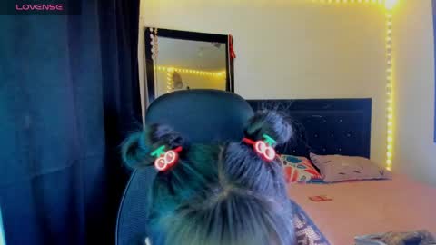 Snapshot of sarapiink chatting on 17, 4, 2026 Sara online show from 17, 4, 2026