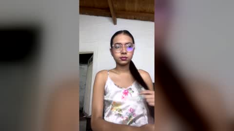 sarasaenz999 online show from 18, 3, 2026