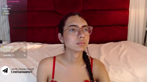 Snapshot of sarasaenz_99 chatting on 11, 1, 2025 Sara online show from 11, 1, 2025
