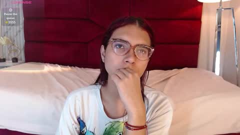 Snapshot of sarasaenz_99 chatting on 26, 1, 2025 Sara online show from 26, 1, 2025