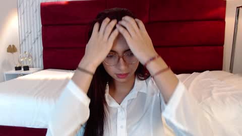 Snapshot of sarasaenz_99 chatting on 30, 1, 2025 Sara online show from 30, 1, 2025