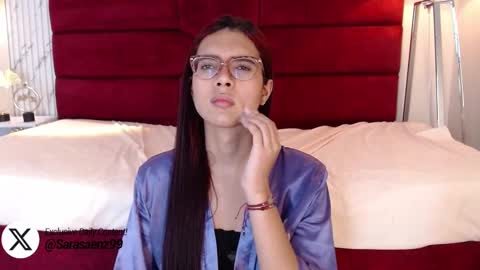Snapshot of sarasaenz_99 chatting on 4, 3, 2025 Sara online show from 4, 3, 2025