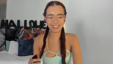 Sara online show from 28, 10, 2025