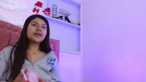 sarastonesx online show from 12, 12, 2024