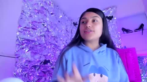 sarastonesx online show from 22, 11, 2025