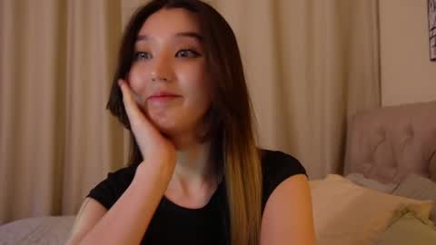 Snapshot of sarasuo chatting on 3, 12, 2024 Shara online show from 3, 12, 2024