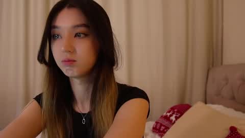 Snapshot of sarasuo chatting on 6, 1, 2025 Shara online show from 6, 1, 2025