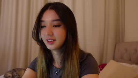 Snapshot of sarasuo chatting on 7, 1, 2025 Shara online show from 7, 1, 2025