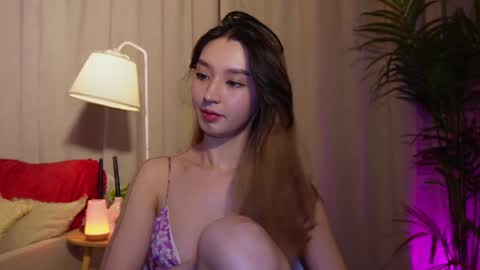 Snapshot of sarasuo chatting on 23, 2, 2025 Shara online show from 23, 2, 2025