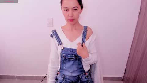 Snapshot of sarasweet_4 chatting on 13, 7, 2026 Sara online show from 13, 7, 2026