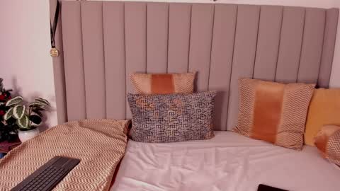  Saray  online show from 17, 12, 2024