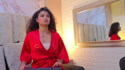 sarayvegax online show from 25, 3, 2026