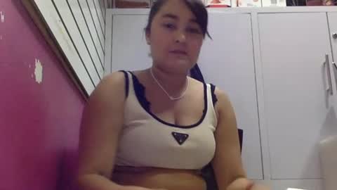 Snapshot of sarayx chatting on 21, 4, 2026 mery online show from 21, 4, 2026