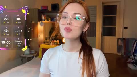 Snapshot of sargonium909 chatting on 10, 9, 2025 Veronika online show from 10, 9, 2025