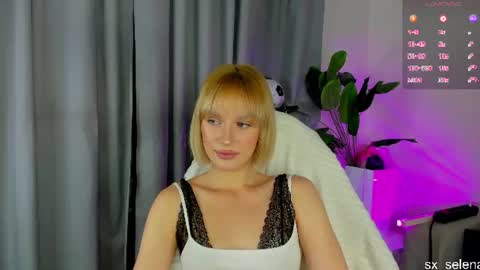 Snapshot of sarilit chatting on 30, 6, 2026 Your Selena 3 online show from 30, 6, 2026