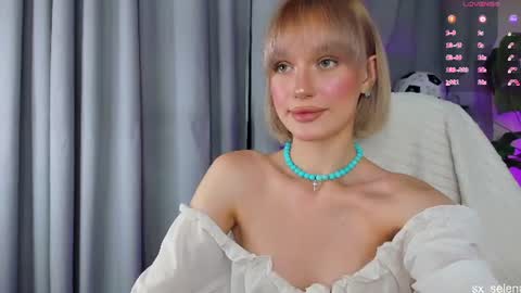 Snapshot of sarilit chatting on 8, 7, 2026 Your Selena 3 online show from 8, 7, 2026