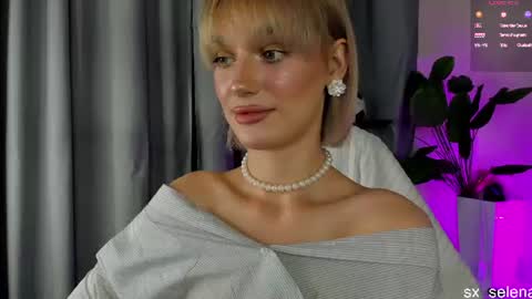 Snapshot of sarilit chatting on 11, 7, 2026 Your Selena 3 online show from 11, 7, 2026