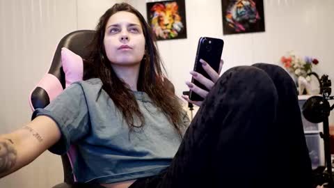 Sarissa online show from 2, 2, 2026