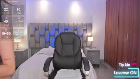  Saritaaa  online show from 4, 3, 2026