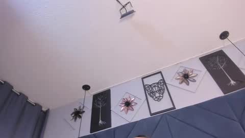 Sara  online show from 24, 12, 2024