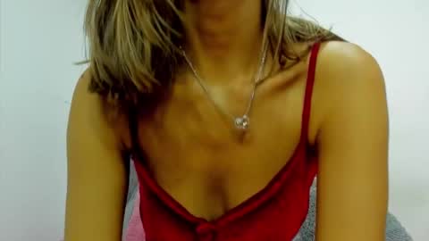 Snapshot of sarita_jones23 chatting on 6, 1, 2025 sarita_jones23 online show from 6, 1, 2025