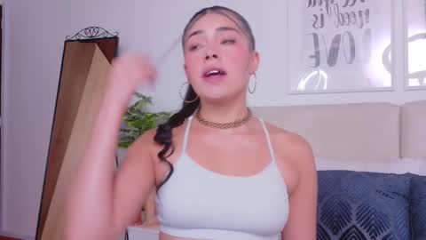 Sara online show from 25, 10, 2025