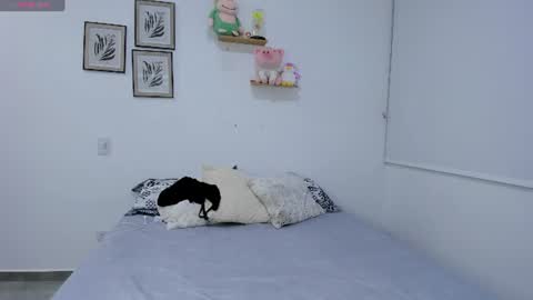 Snapshot of saritadolly_ chatting on 5, 7, 2026 Sara Cute online show from 5, 7, 2026