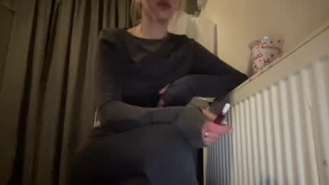 Sarrah online show from 4, 2, 2025