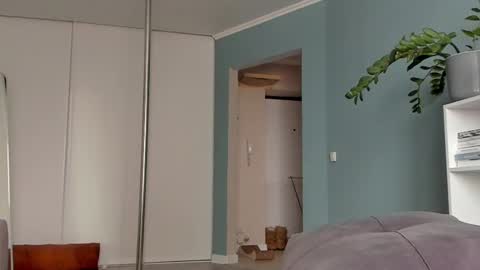 Sasha online show from 4, 3, 2025