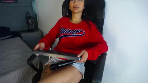 Snapshot of sasha_brattz chatting on 25, 2, 2025 Sasha Brattz online show from 25, 2, 2025