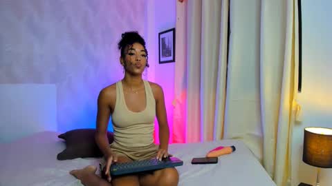 Snapshot of sasha_fox0 chatting on 8, 3, 2025 emy online show from 8, 3, 2025