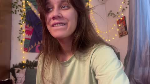 Alexandra Sasha in short online show from 9, 1, 2025