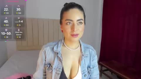 Sashaa online show from 7, 11, 2025