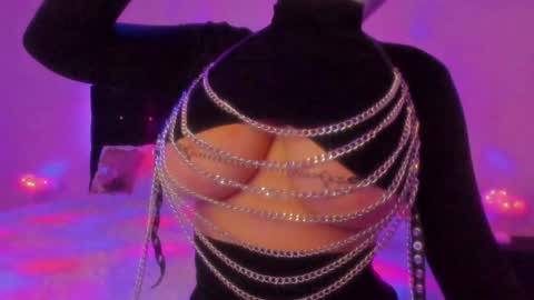 Snapshot of sashachase chatting on 3, 12, 2024 Sasha online show from 3, 12, 2024