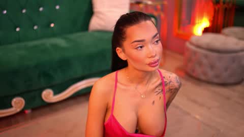 Snapshot of sashaferrera chatting on 6, 3, 2025 Dennise online show from 6, 3, 2025