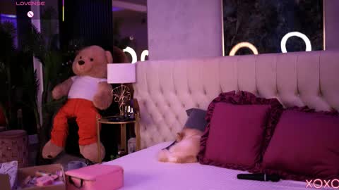 Dennise online show from 1, 11, 2025