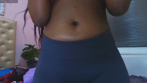 SashhaLux22 online show from 7, 3, 2025