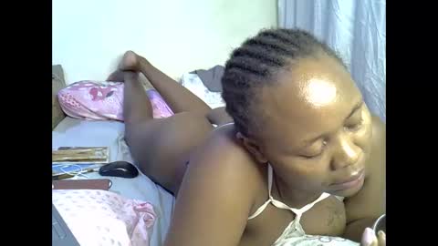 sassy_bella online show from 10, 11, 2025