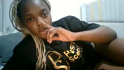 Snapshot of sassylilmama chatting on 8, 6, 2026 sassylilmama online show from 8, 6, 2026