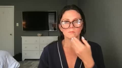 sassynsweetmilf online show from 2, 5, 2026