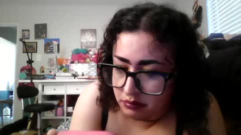 Snapshot of sassypandaxxx chatting on 14, 7, 2026 koolkat online show from 14, 7, 2026